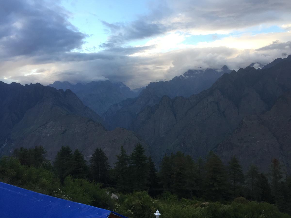 Blue Poppy Resorts Joshīmath Dış mekan fotoğraf